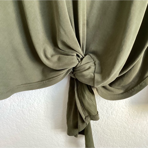 \ASTR The Label\ Olive Green Tie Front Top - Picture 8 of 15